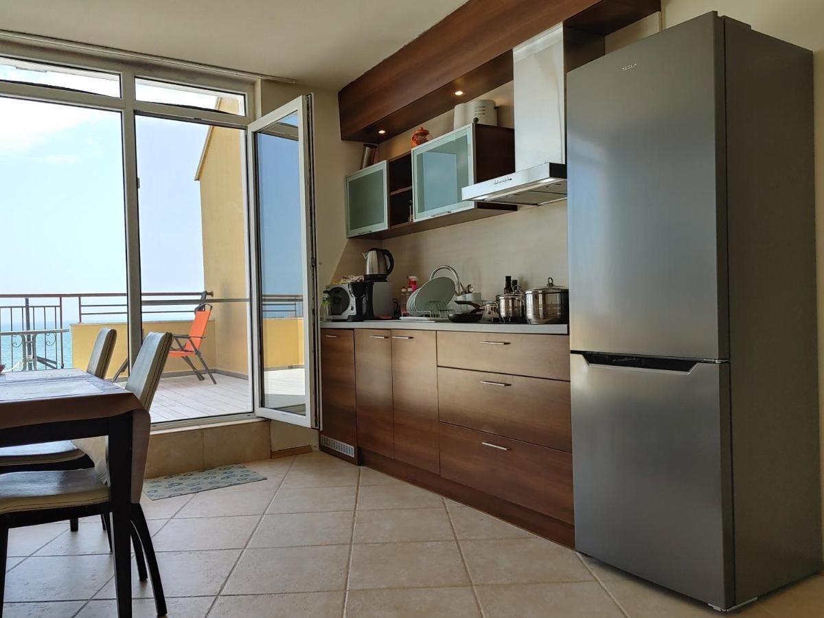 Akb Apartment Sea View Aheloi Exterior foto