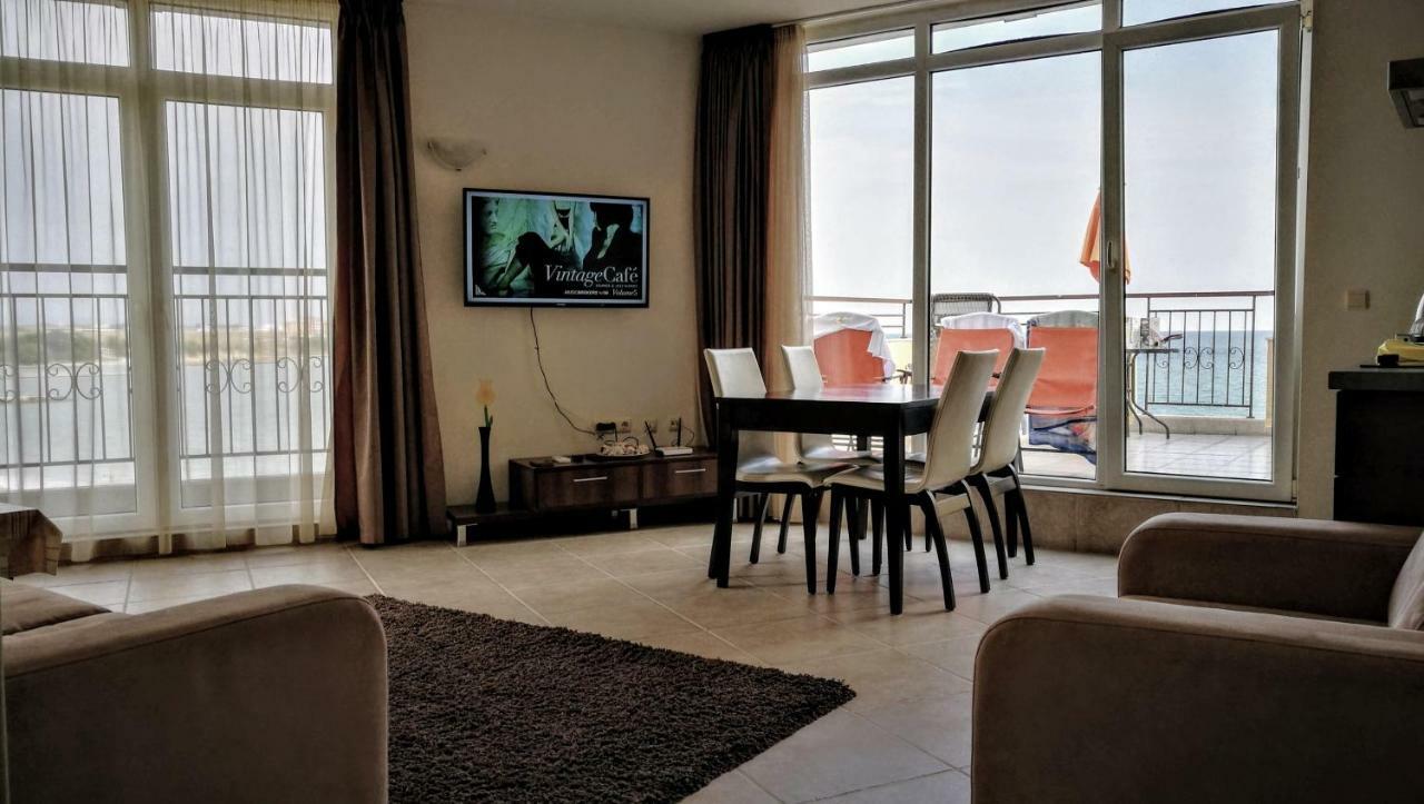 Akb Apartment Sea View Aheloi Exterior foto