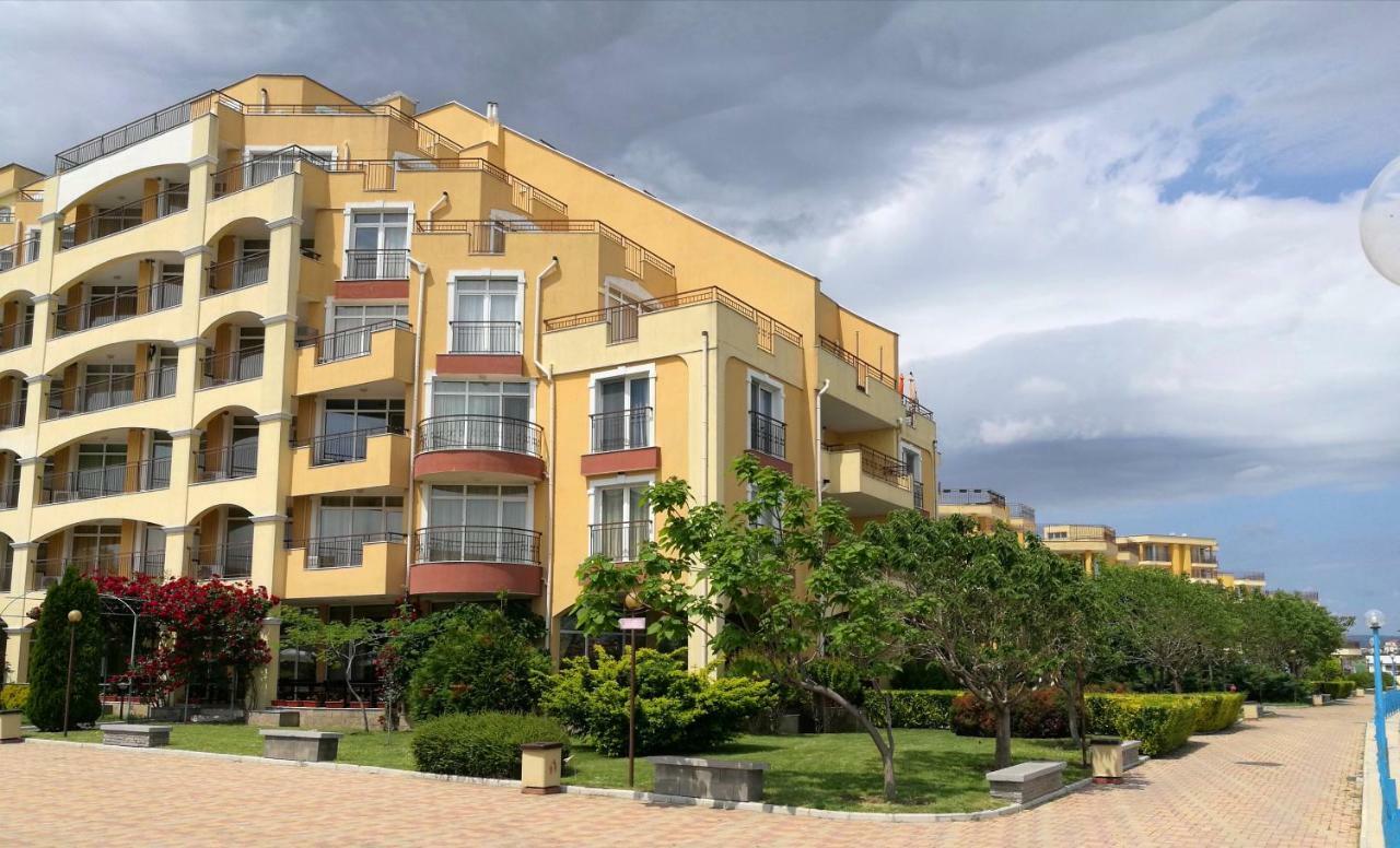Akb Apartment Sea View Aheloi Exterior foto